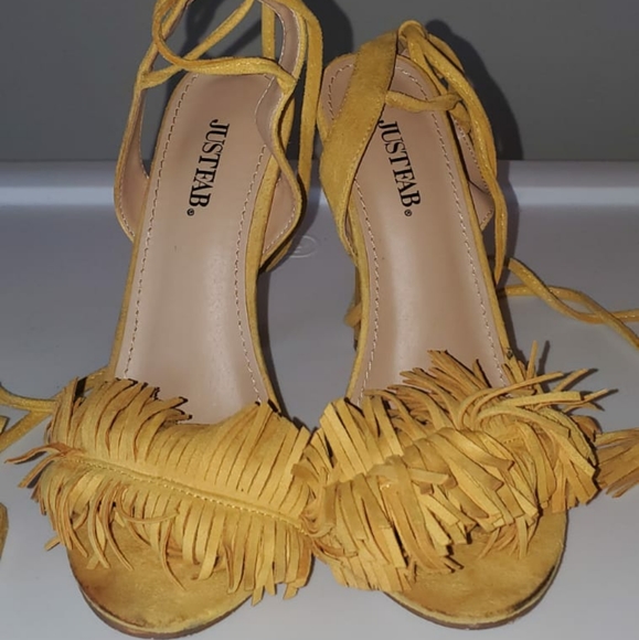 Yellow open toe heels - Picture 2 of 2